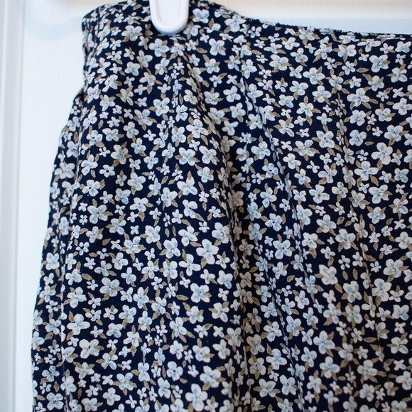 VTG L Ditsy Floral Wrap Maxi Skirt Paul Harris White Print Feminine Soft Summer - Picture 4 of 9